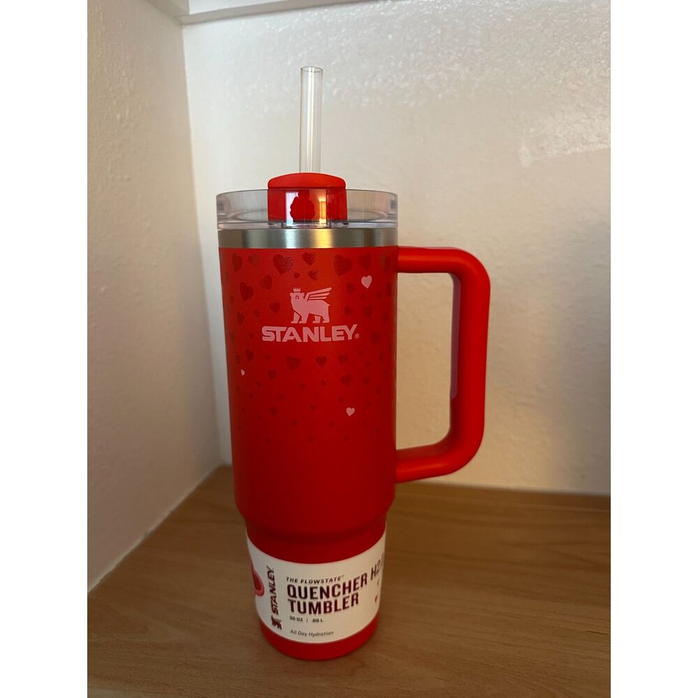 Stanley Valentine's Day Ruby Hearts Flowstate Quencher Tumbler 30 Oz NWT - Picture 1 of 4